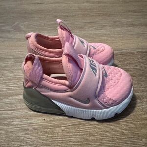 Nike Kids Air Pink and White Sneakers Size 5c